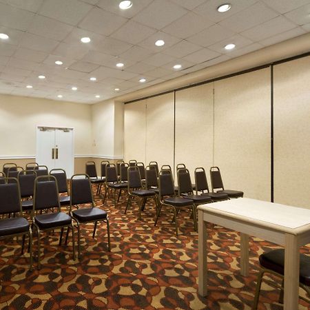 Days Inn By Wyndham Birmingham Al フーバー エクステリア 写真